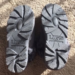 Ugg slip on shoes